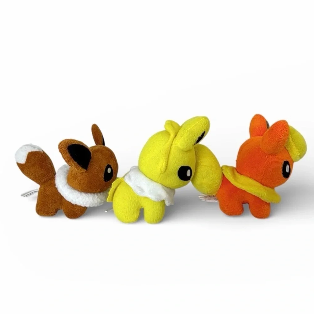 Vintage 2010/11 Pokemon Center Plush Eevee, Flareon, Jolteon Lot of 3, 5” EUC